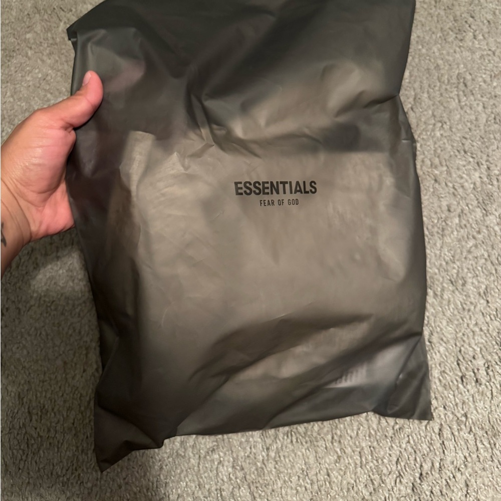 Essentials Long Sleeve